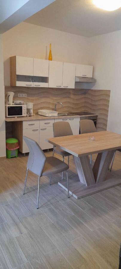 Apartment Lopar 9 Екстериор снимка